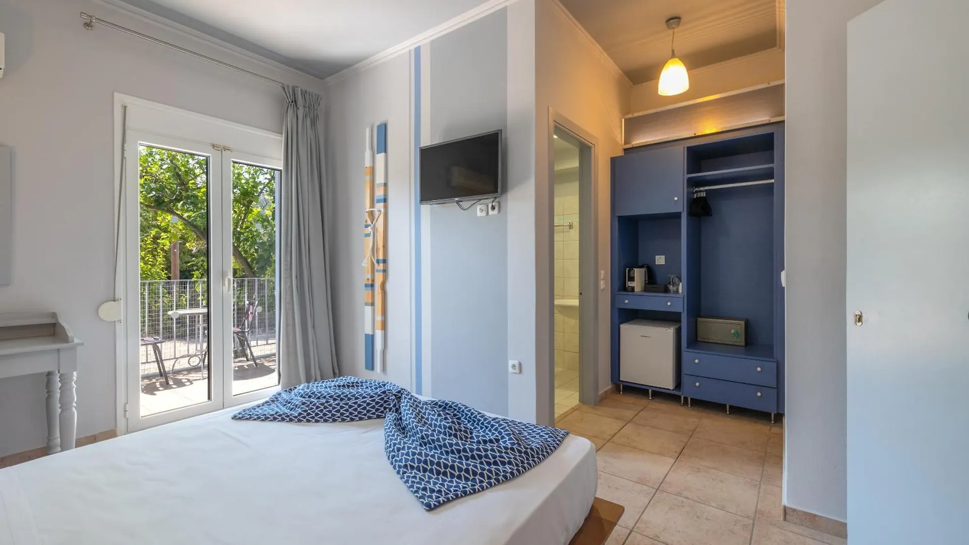 Pelagos Apartments Skala
